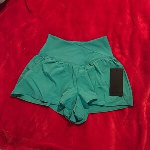 90 DEGREE BY REFLEX Emerald Lightstreme Crossfire Shorts Women’s Size Small